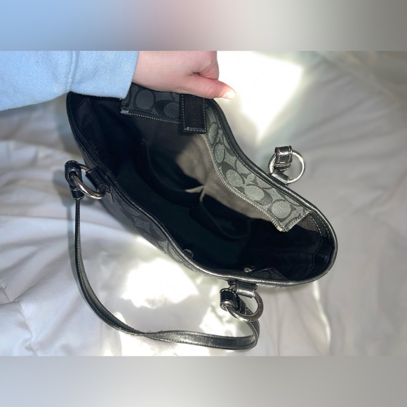 Coach Tote Zip Bag - Picture 4 of 4